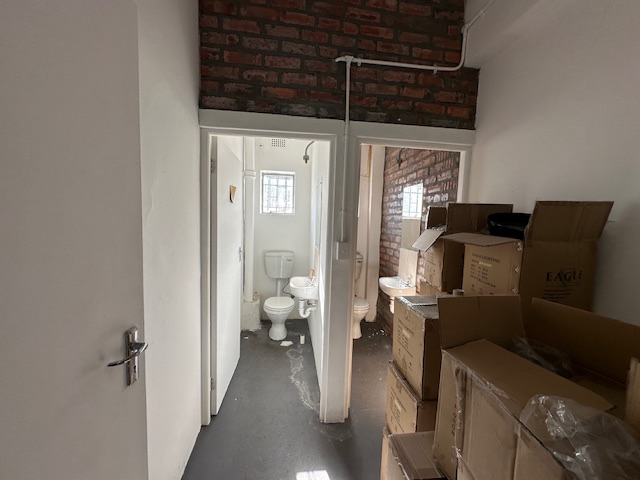To Let commercial Property for Rent in Maitland Western Cape